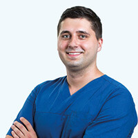 Dr. &Aacute;d&aacute;m Bodn&aacute;r